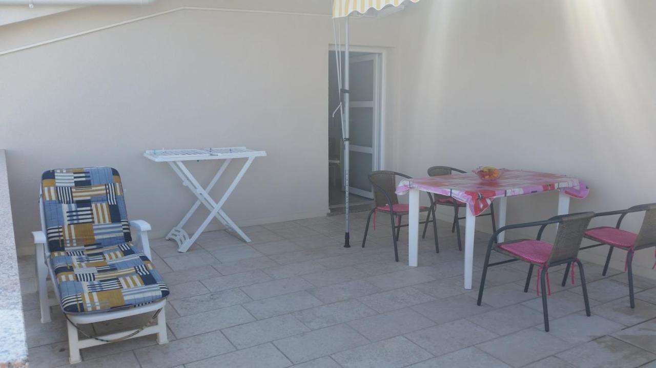 Apartments With A Parking Space Kolan, Pag - 16482 Zewnętrze zdjęcie